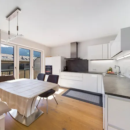 公寓 Gamserl 加爾米施-帕滕基興